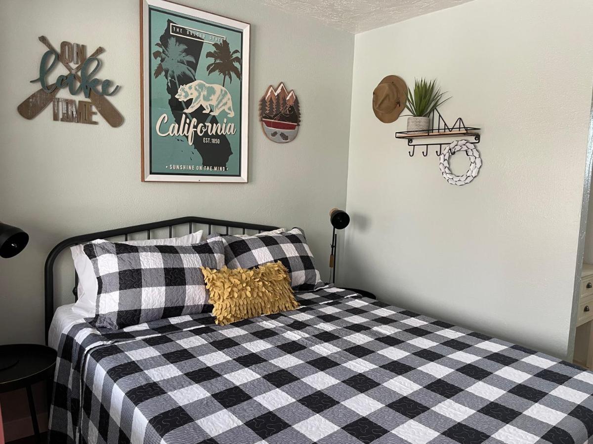 Millz Manor Hotel Fall River Mills Luaran gambar